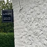 La Bergerie - D'hotes Entre Terre Et Bed & Breakfast 3*